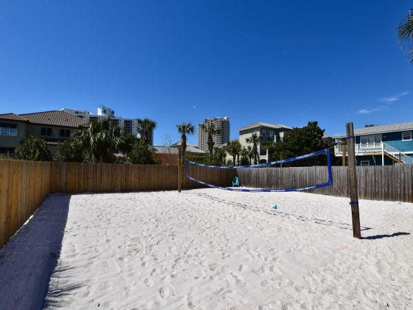 Short Walk to Beach Six Bedroom Vacation Rental in Miramar Beach