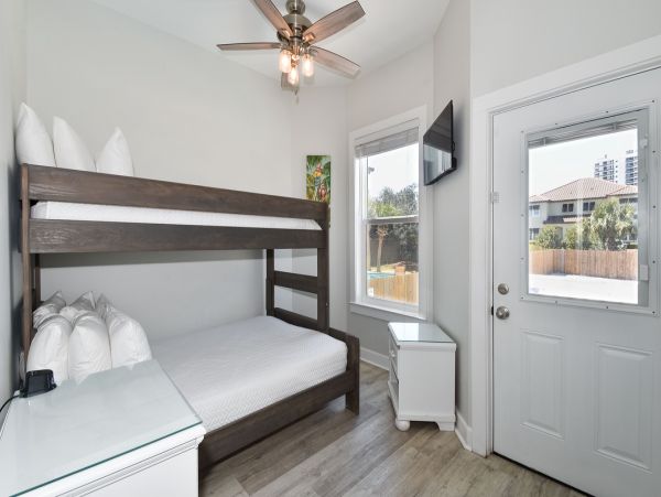 Short Walk to Beach Six Bedroom Vacation Rental in Miramar Beach