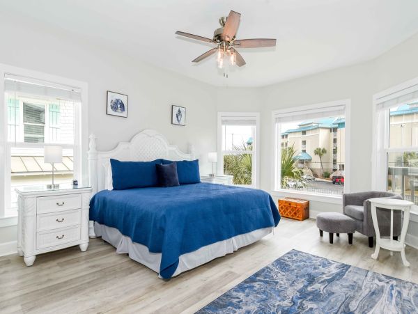 Short Walk to Beach Six Bedroom Vacation Rental in Miramar Beach