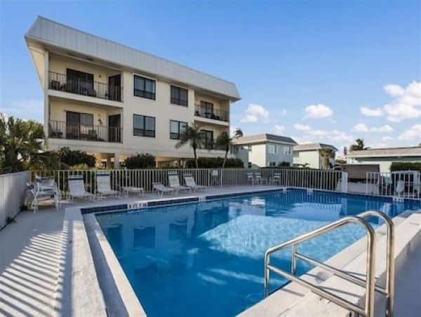 Anna Maria Vacation Condo with Two Bedrooms