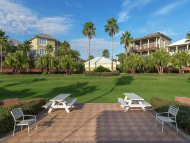 Three Bedrooms Plus Den Vacation Rental Sleeps 10 Guests