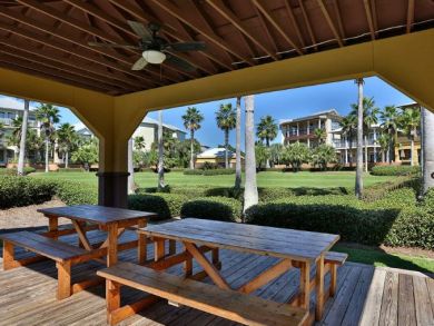 Three Bedrooms Plus Den Vacation Rental Sleeps 10 Guests