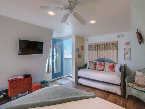 Mission Beach Luxury Three Bedroom Vacation Rental