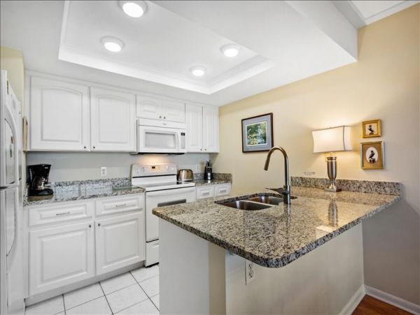 Boca Grande Two Bedroom Beach Condo Sleeps 6 Communal Pool