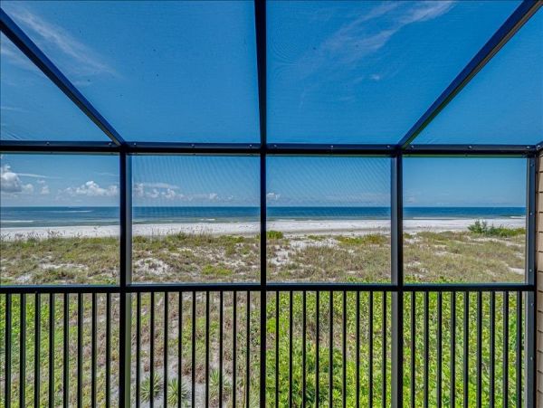 Boca Grande Two Bedroom Beach Condo Sleeps 6 Communal Pool