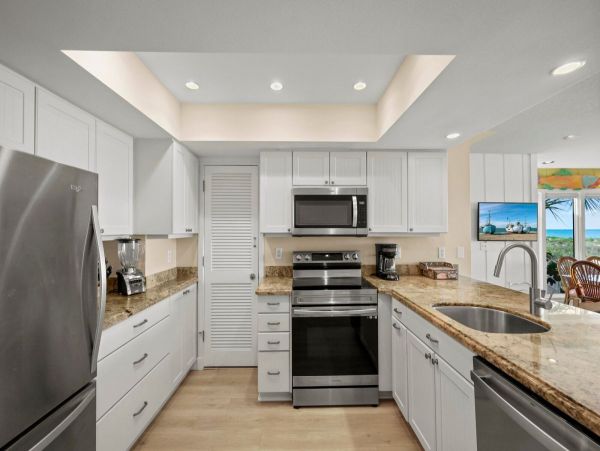 Relaxing Beach Vacation Rental with Unobstructed Gulf Views