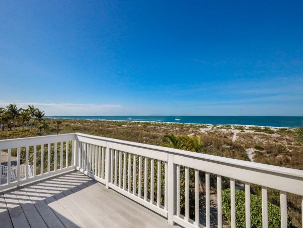 Relaxing Beach Vacation Rental with Unobstructed Gulf Views