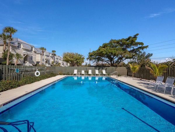 Relaxing Beach Vacation Rental with Unobstructed Gulf Views