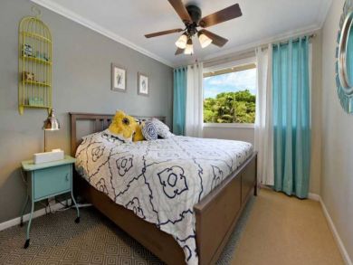 Queen Bed