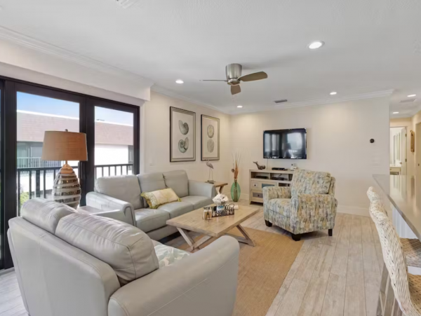 Beach Front Two Bedroom Anna Maria Condo with Communal Pool