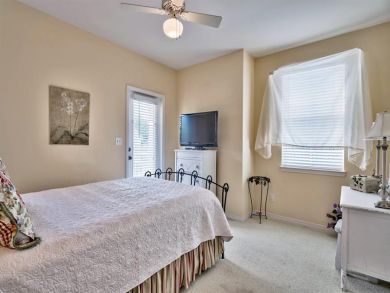 Destin Five Bedroom Vacation Rental Shared Pool Sleeps 12