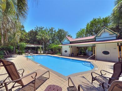Destin Five Bedroom Vacation Rental Shared Pool Sleeps 12