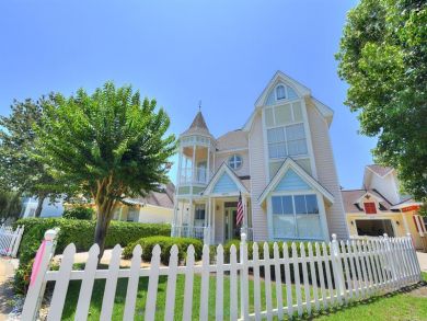 Destin Five Bedroom Vacation Rental Shared Pool Sleeps 12
