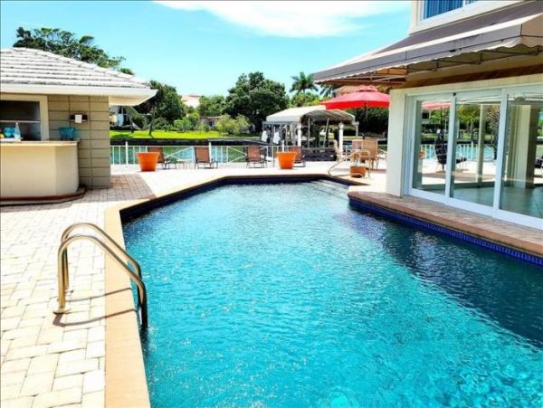 Lido Key Four Bedroom Vacation Home Private Pool