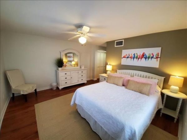Lido Key Four Bedroom Vacation Home Private Pool