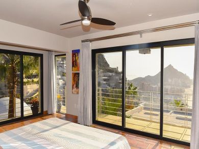 One of the large vacation Villas in Cabo Sleeps 22