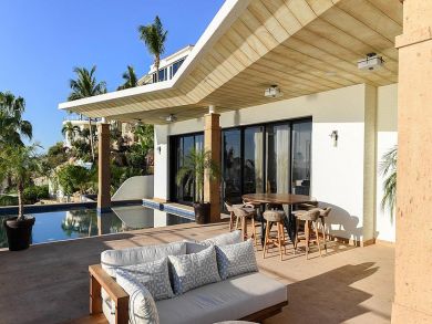 One of the large vacation Villas in Cabo Sleeps 22