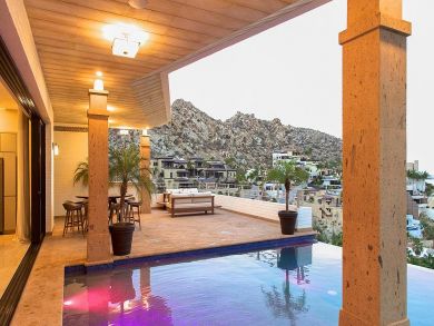 One of the large vacation Villas in Cabo Sleeps 22