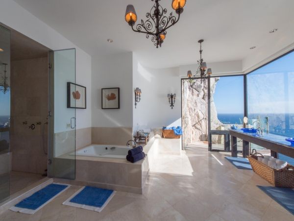 the Ultimate Four Bedroom Villa Come Vacation in Cabo!
