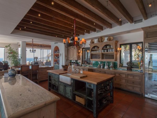 the Ultimate Four Bedroom Villa Come Vacation in Cabo!