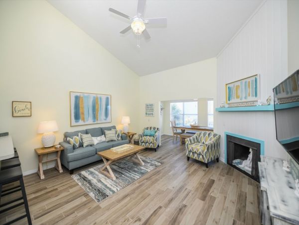Siesta Key Vacation Condo Two Bedrooms Sleeps Six Guests