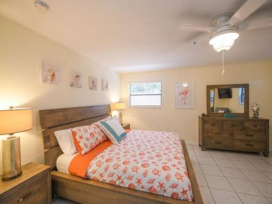 Luxury Two Bedroom Condo Short Walk to Beach Sleeps 6 - additional view, photo 3