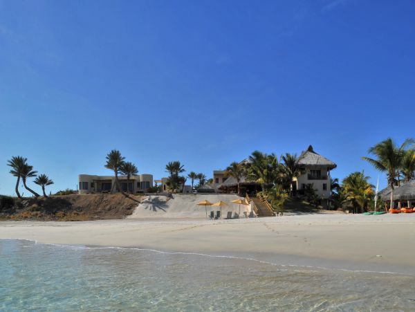 Los Cabos Beach Front Estate Like a Resort