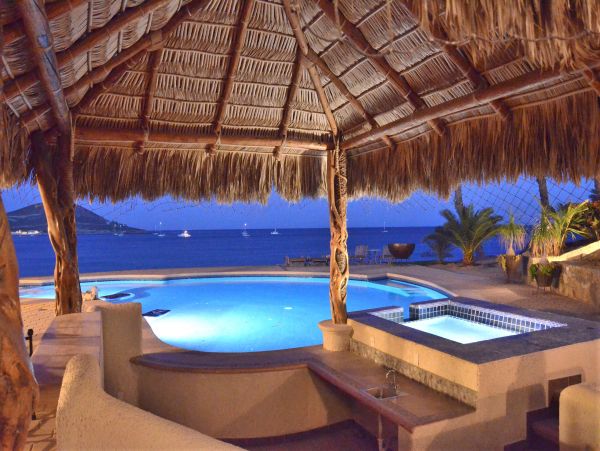 Los Cabos Beach Front Estate Like a Resort