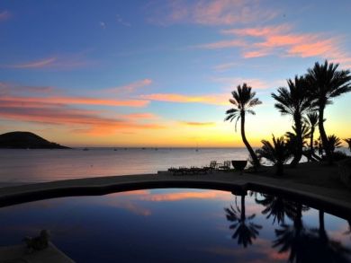 La Paz Luxury  Beachfront Villa 14,000 Sq ft.