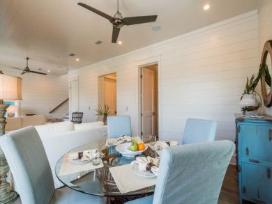 Dining Table & Chairs