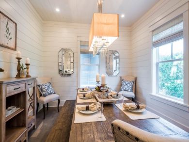 Dining Table & Chairs