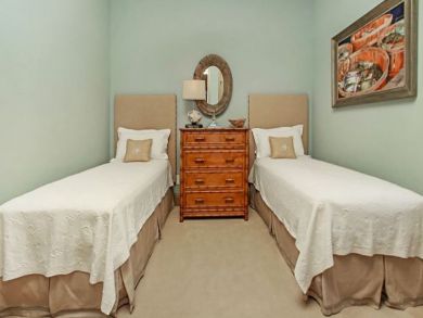 Twin Bedroom
