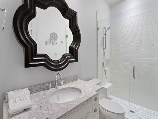 Luxury Destin Vacation Rental - Five Bedroom Home Walk to Beach