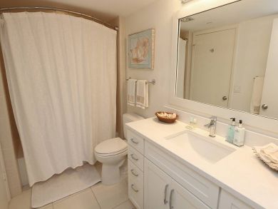 Longboat Key Two Bedroom Gulf Front Condo Sleeps Four Guest Longboat Key Two Bedroom Gulf Front Condo Sleeps Four Guest