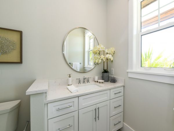 Stunning 4 Bedroom Canal Front Home with Private Pool