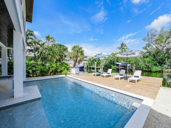 Stunning 4 Bedroom Canal Front Home with Private Pool