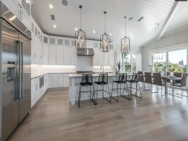 Stunning 4 Bedroom Canal Front Home with Private Pool