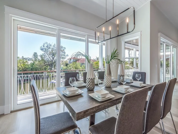 Stunning 4 Bedroom Canal Front Home with Private Pool