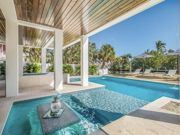Stunning 4 Bedroom Canal Front Home with Private Pool