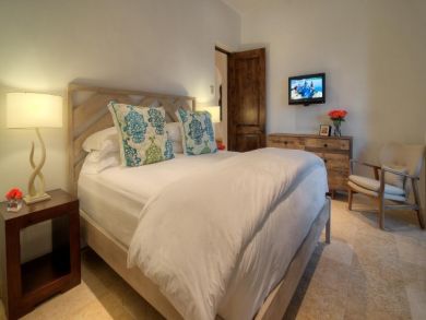 Luxury Vacation Villa Short Walk to Beach Gated Community