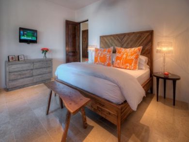 Luxury Vacation Villa Short Walk to Beach Gated Community