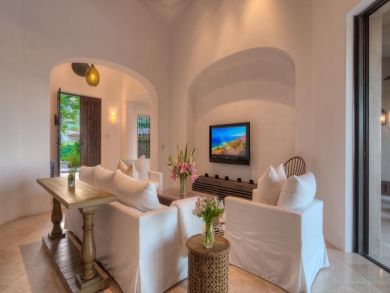 Luxury Vacation Villa Short Walk to Beach Gated Community