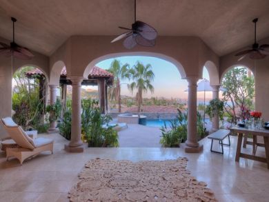 Luxury Vacation Villa Short Walk to Beach Gated Community