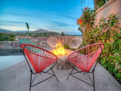 Luxury Vacation Villa Short Walk to Beach Gated Community