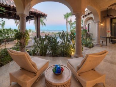 Luxury Vacation Villa Short Walk to Beach Gated Community