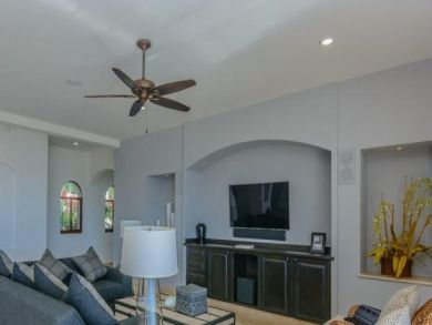 We Love This Villa a Popular Vacation Home We Love This Villa a Popular Vacation Home
