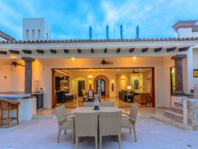 We Love This Villa a Popular Vacation Home We Love This Villa a Popular Vacation Home