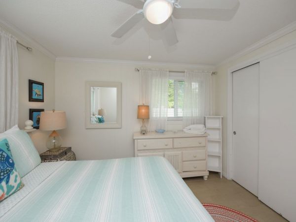 Anna Maria Three Bedroom Vacation Rental Sleeps 8 Guests