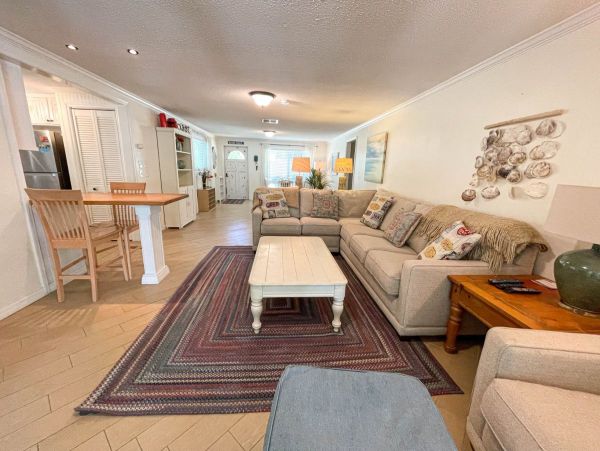 Anna Maria Three Bedroom Vacation Rental Sleeps 8 Guests