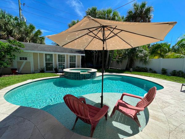 Anna Maria Three Bedroom Vacation Rental Sleeps 8 Guests